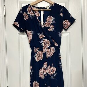 Francesca's mi ami navy floral dress midi. Size X-Small